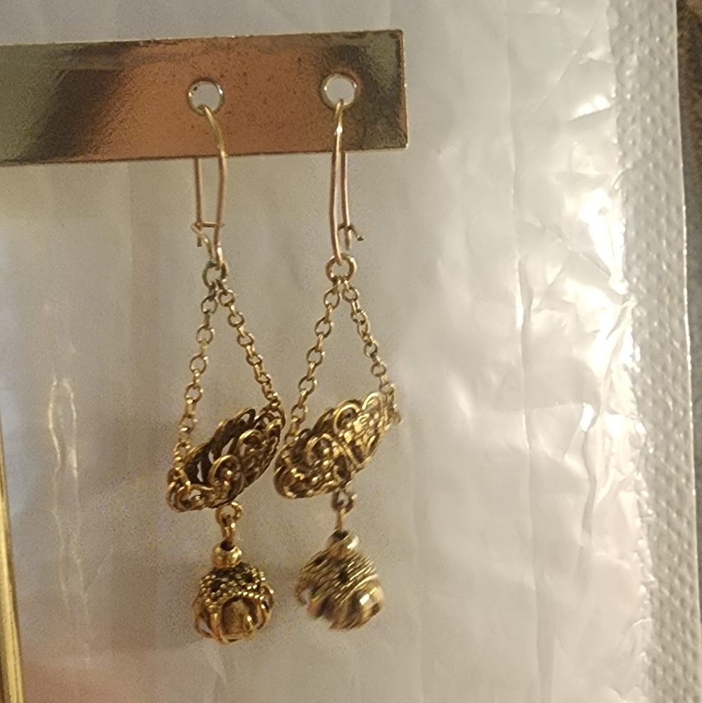 Elegant Gold Tone Dangle Earrings
